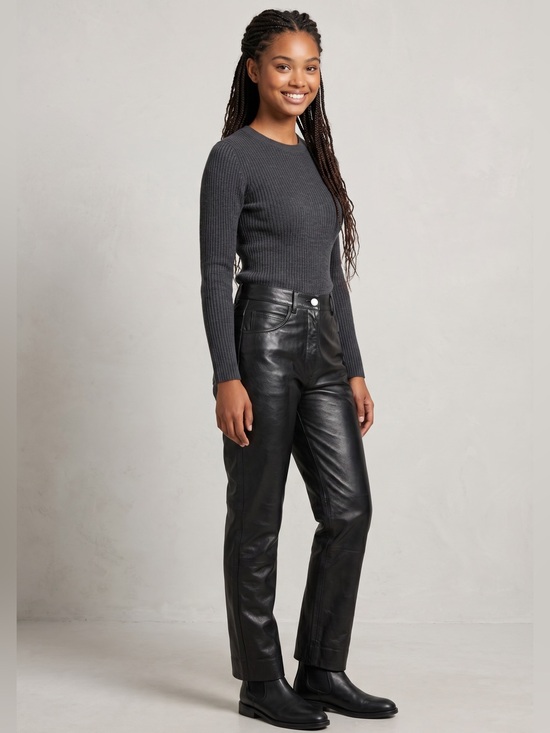 Maxima Pants - Vintage - MS Maxima from Wilson’s leather Pants. Size 4 GUC